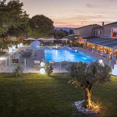 Le Domaine Des Oliviers Hotel Pierrelatte Bagian luar foto