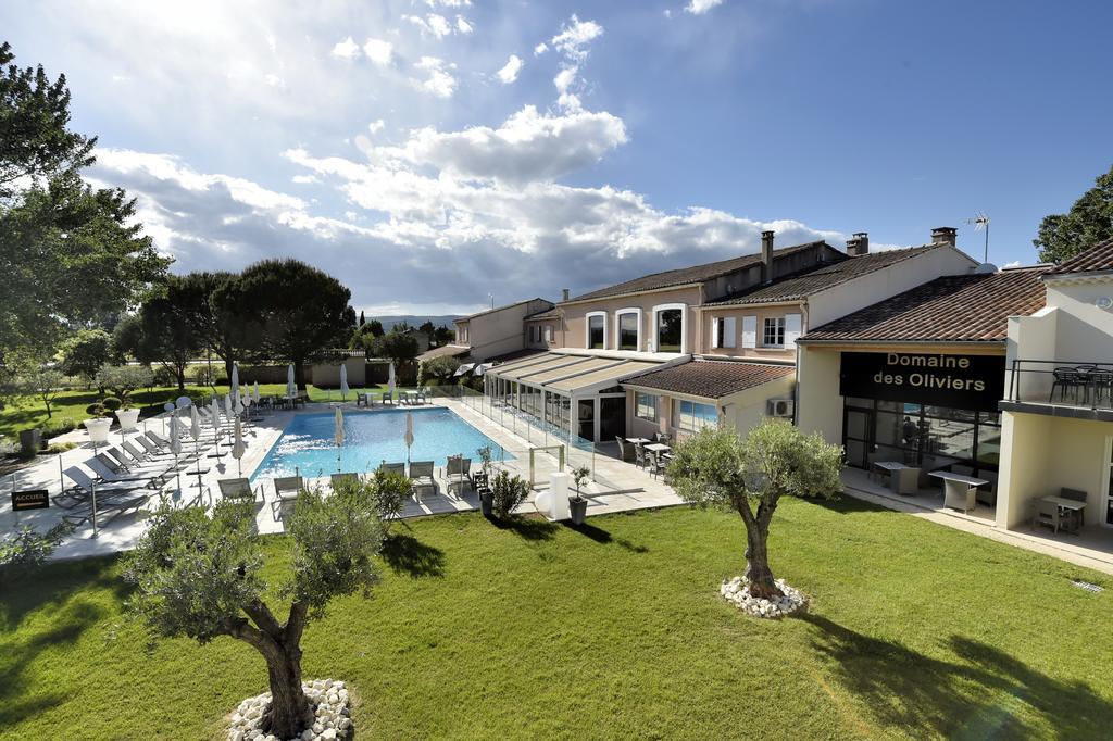 Le Domaine Des Oliviers Hotel Pierrelatte Bagian luar foto