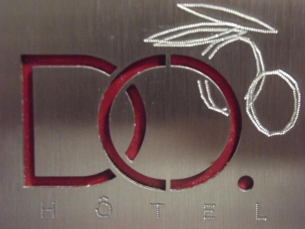 Le Domaine Des Oliviers Hotel Pierrelatte Bagian luar foto